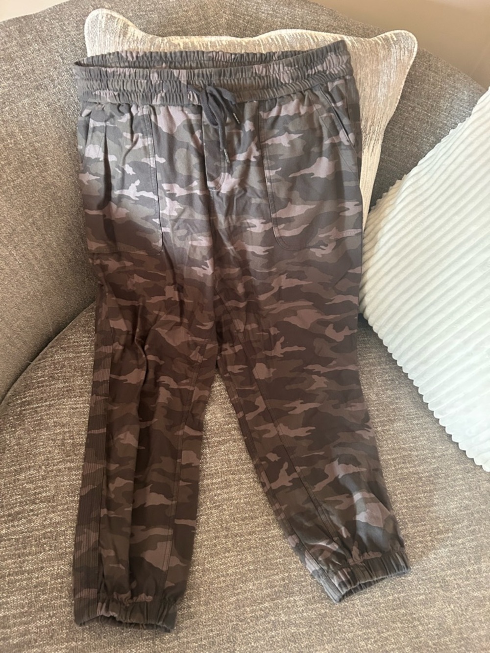 Athleta Aimo Farallon Jogger in Charcoal - Picture 2 of 2